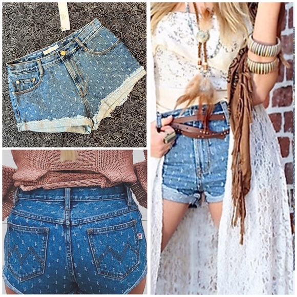 NWT Minkpink Cuffed Short Shorts - Picture 1 of 7